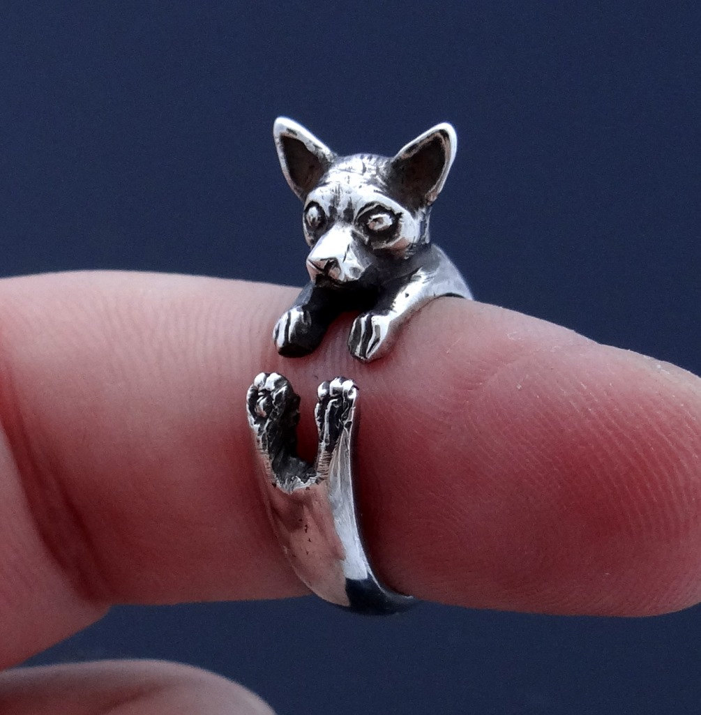 Chihuahua Finger Ring