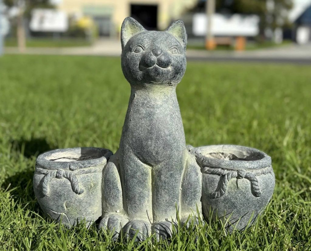 Cat pot planter