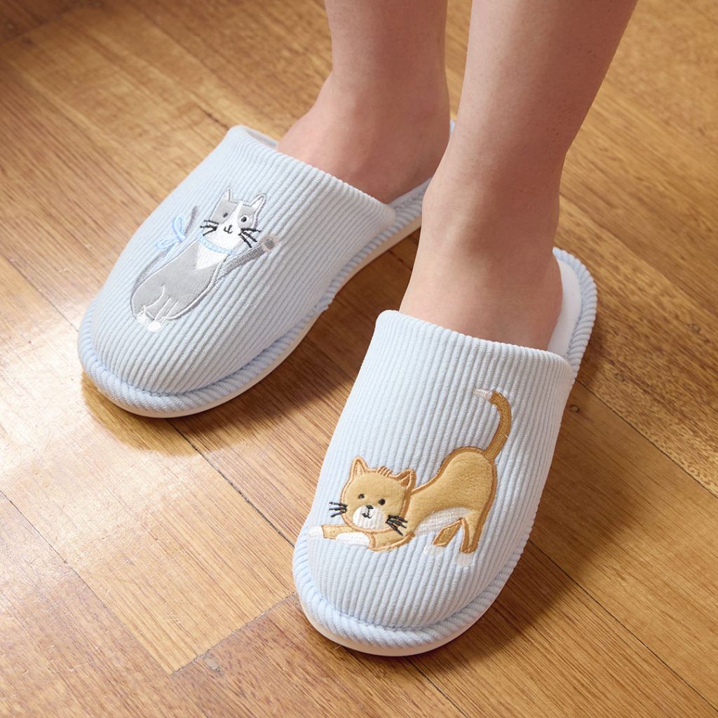 Tabby Cat Slippers, the perfect Christmas present for cat lovers
